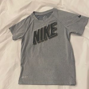 Boys 4t nike tshirt